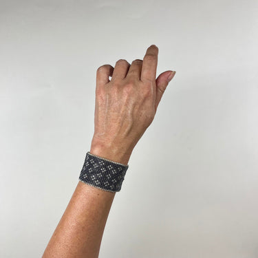 Brazalete Telar Plata Medio Miniflor Acerina